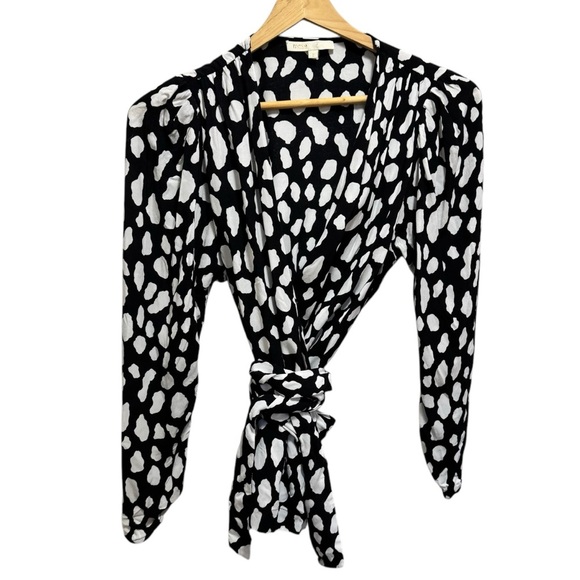 Maje Losimio Wrap Top Size 2= Size Medium - Picture 4 of 14